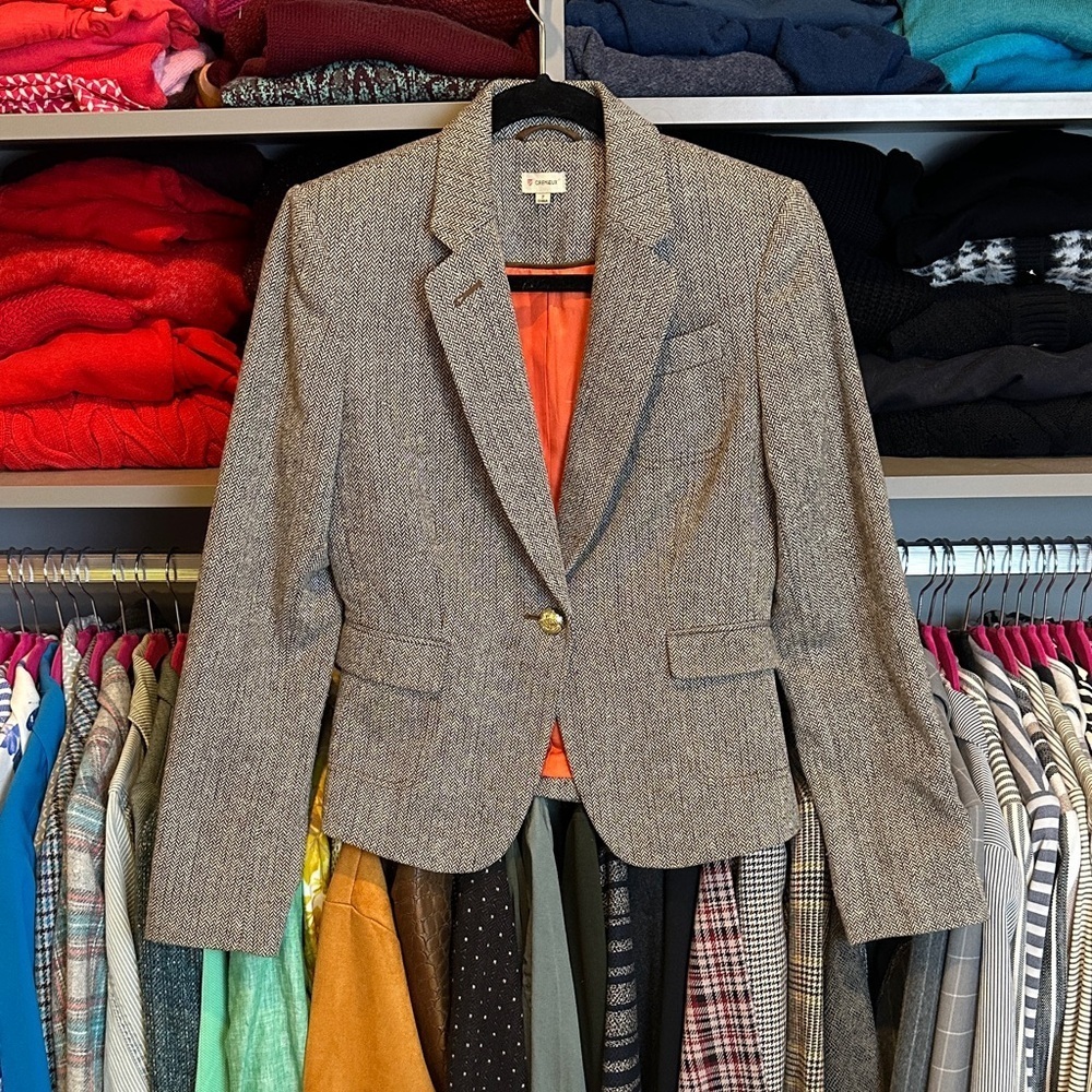 Cremieux brown tan herringbone elbow patch one button closure blazer size 2